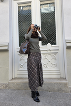 Falda Pía de cuadros escocesa asimétrica verde caqui