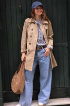 Bolso de Hombro Camel con Tachas - Ante Premium