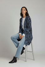 Chaqueta de lana con dibujo azul