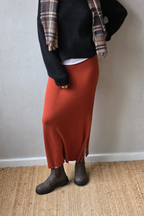 Falda larga de punto caldero