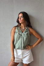 Top nudoverde militar