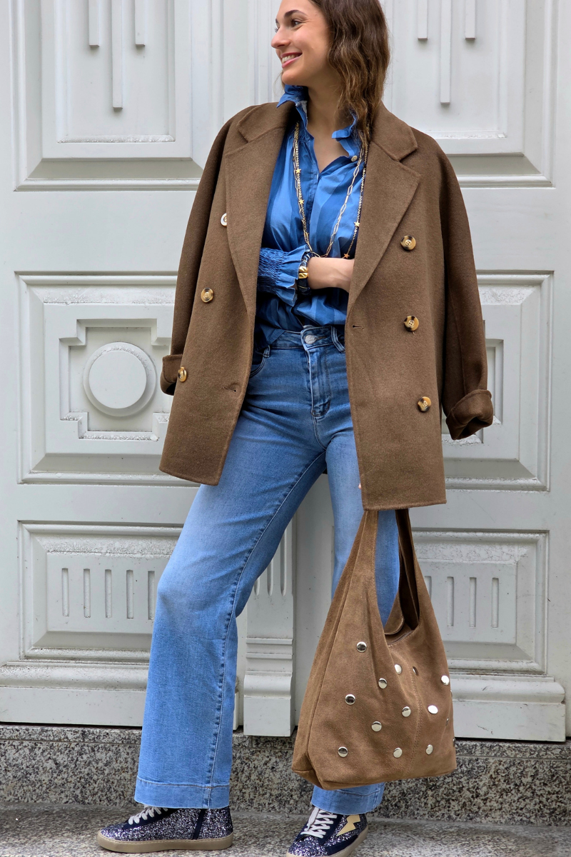 Abrigo de Paño Cruzado Seis Botones Marrón