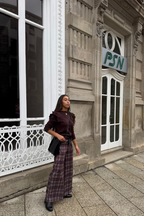 Pantalón palazzo cuadro berenjena