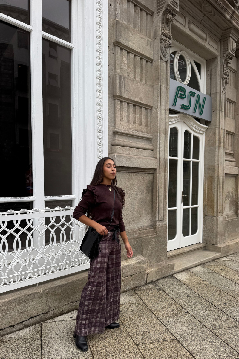 Pantalón palazzo cuadro berenjena