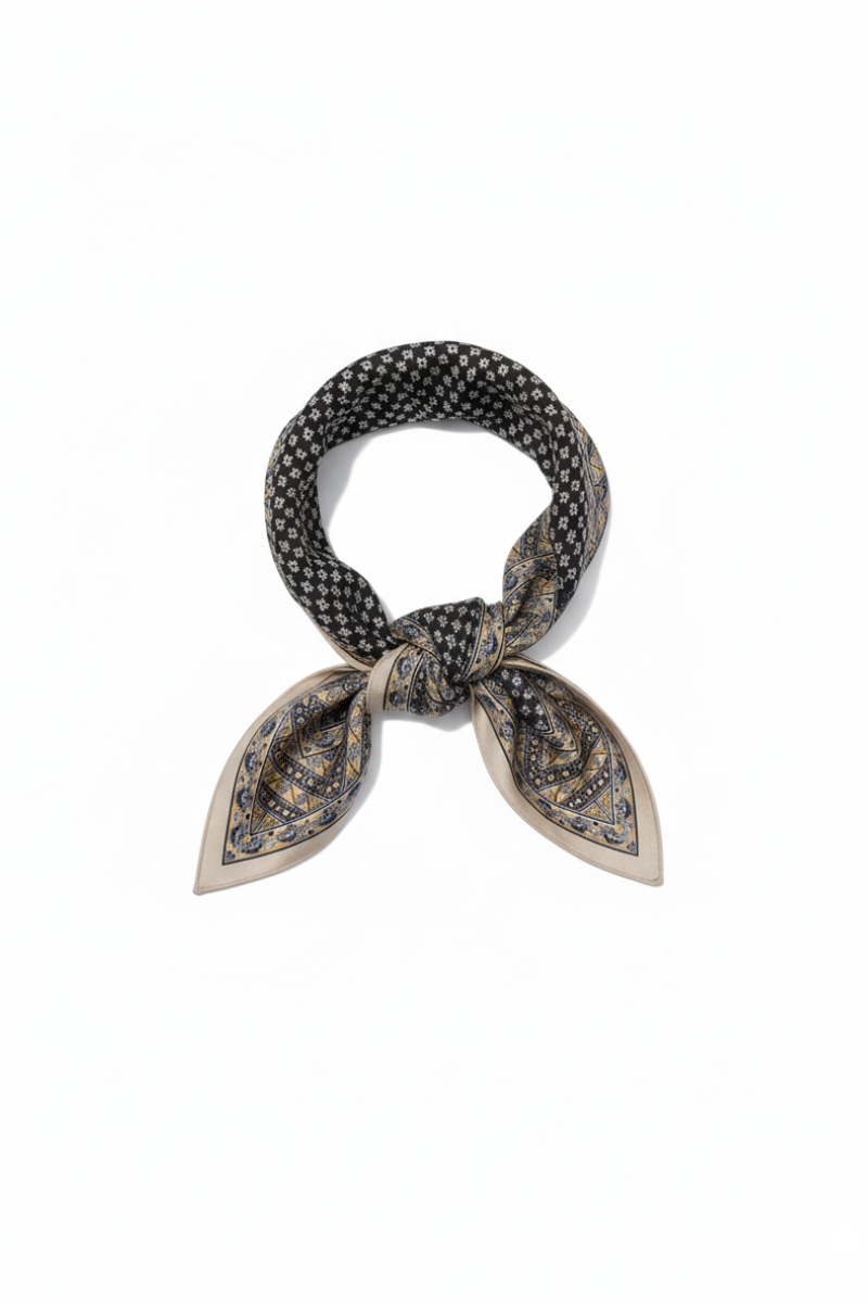 PAÑUELO ESTAMPADO FLORES NEGRO