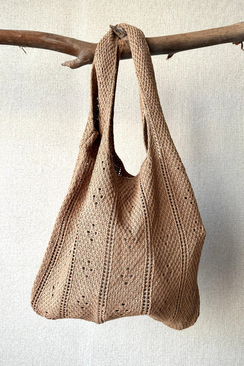 Bolso de croché mediano camel