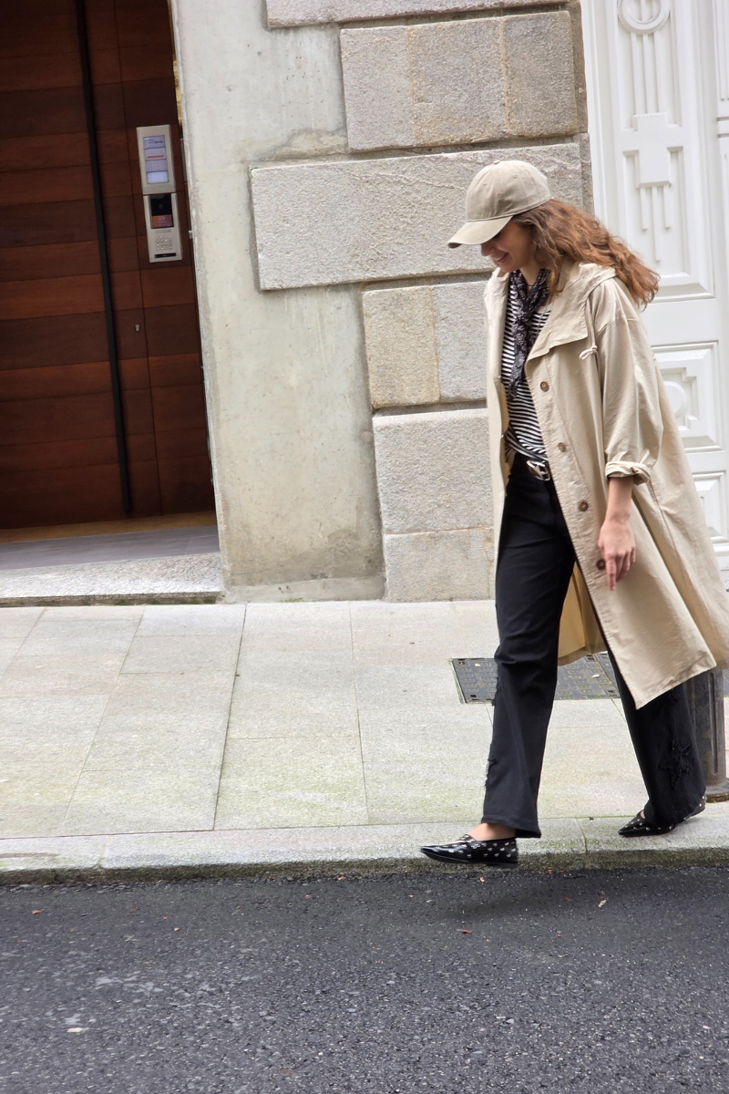  Chaqueta cortavientos beige - Look completo y estilo urbano casual