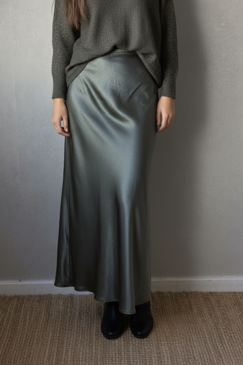 Falda satinada arrugado verde militar