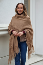 Chal de punto con flecos camel