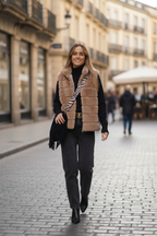 Chaleco de pelo suave color marrón