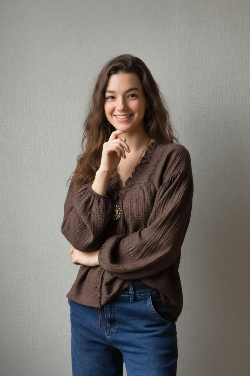 Blusa cuello pico tela arrugada chocolate