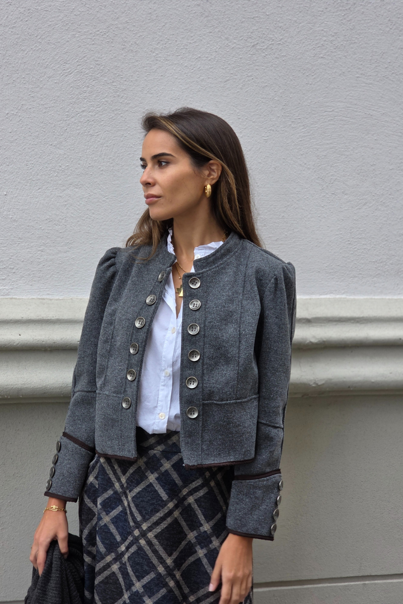 Chaquetas tipo Austriaca gris