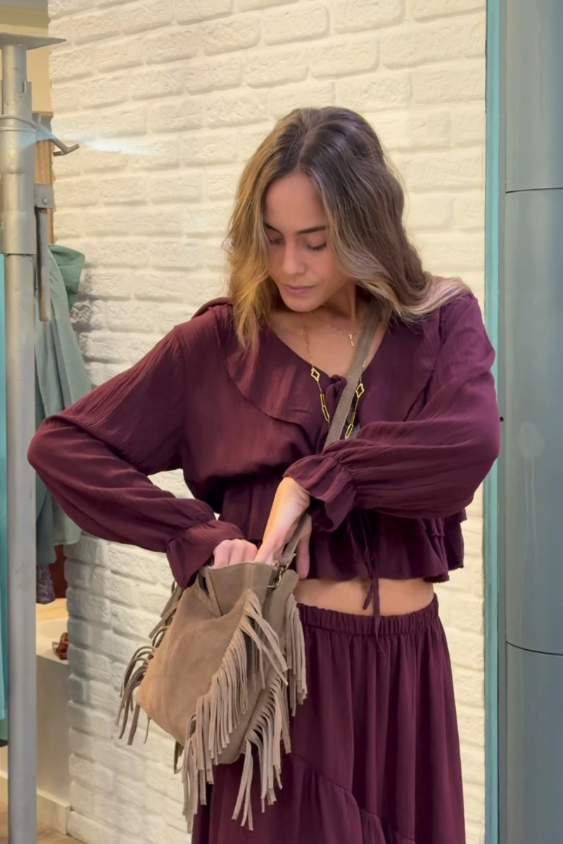 Blusa bambula con volantes granate