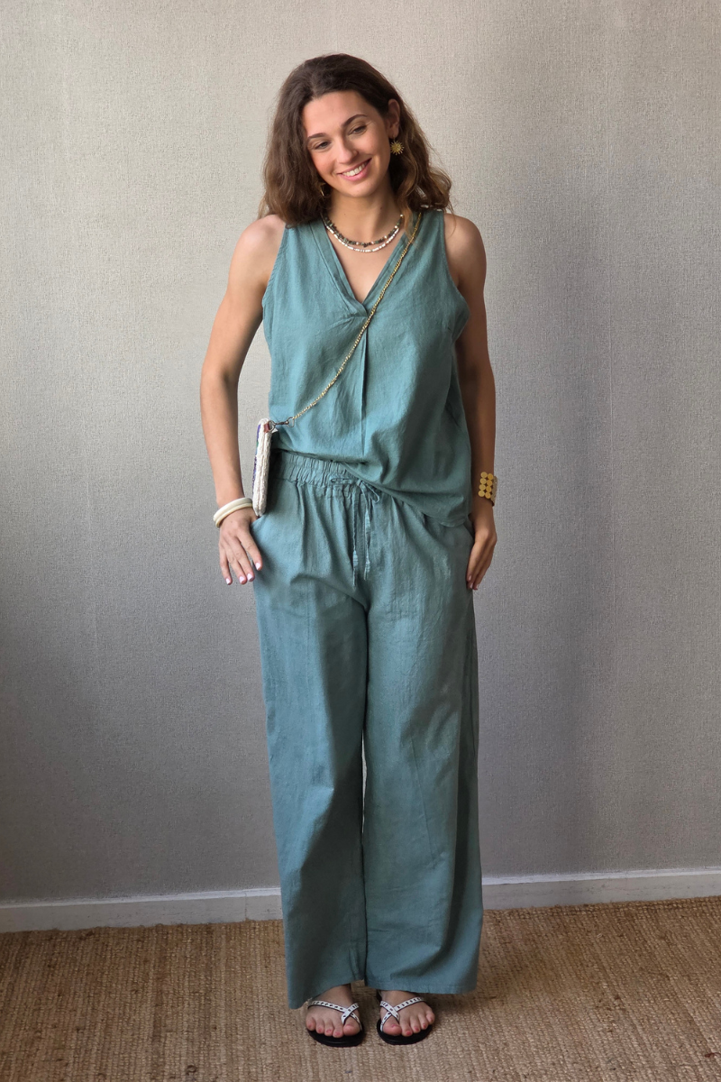 Pantalón tipo lino verde bonito