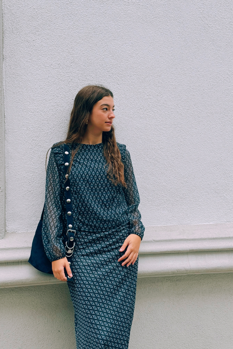 Blusa estampado de rombos azul marino