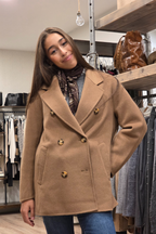 Abrigo de paño básico seis botones camel