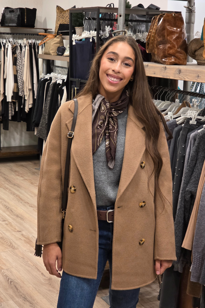 Abrigo de paño básico seis botones camel