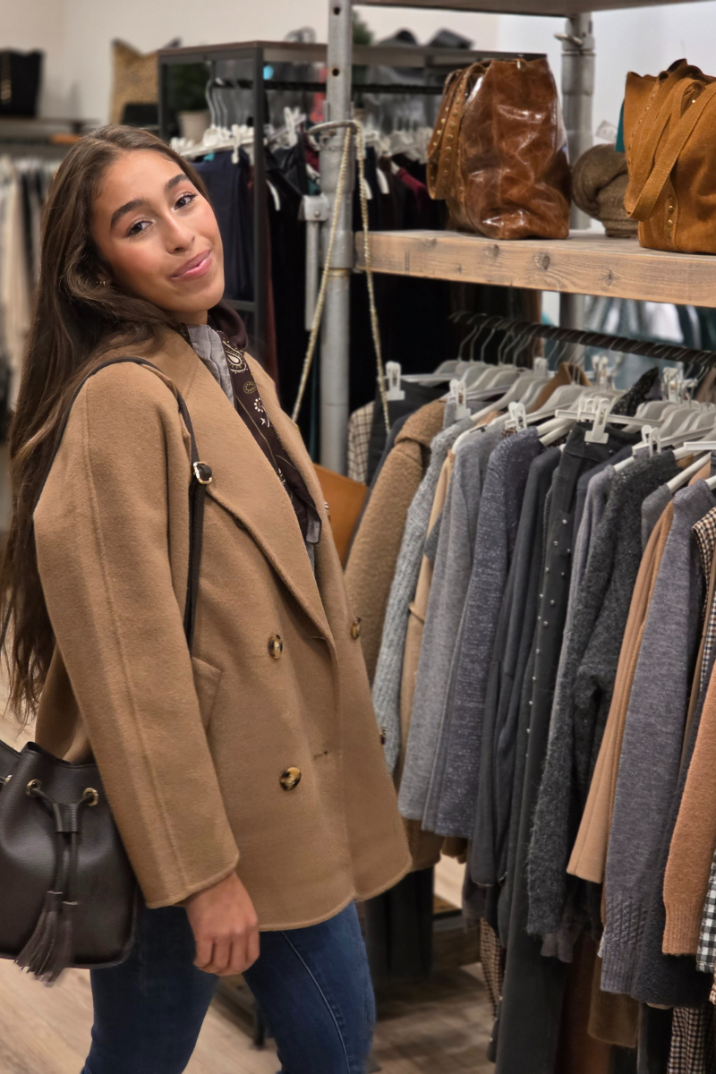 Abrigo de paño básico seis botones camel