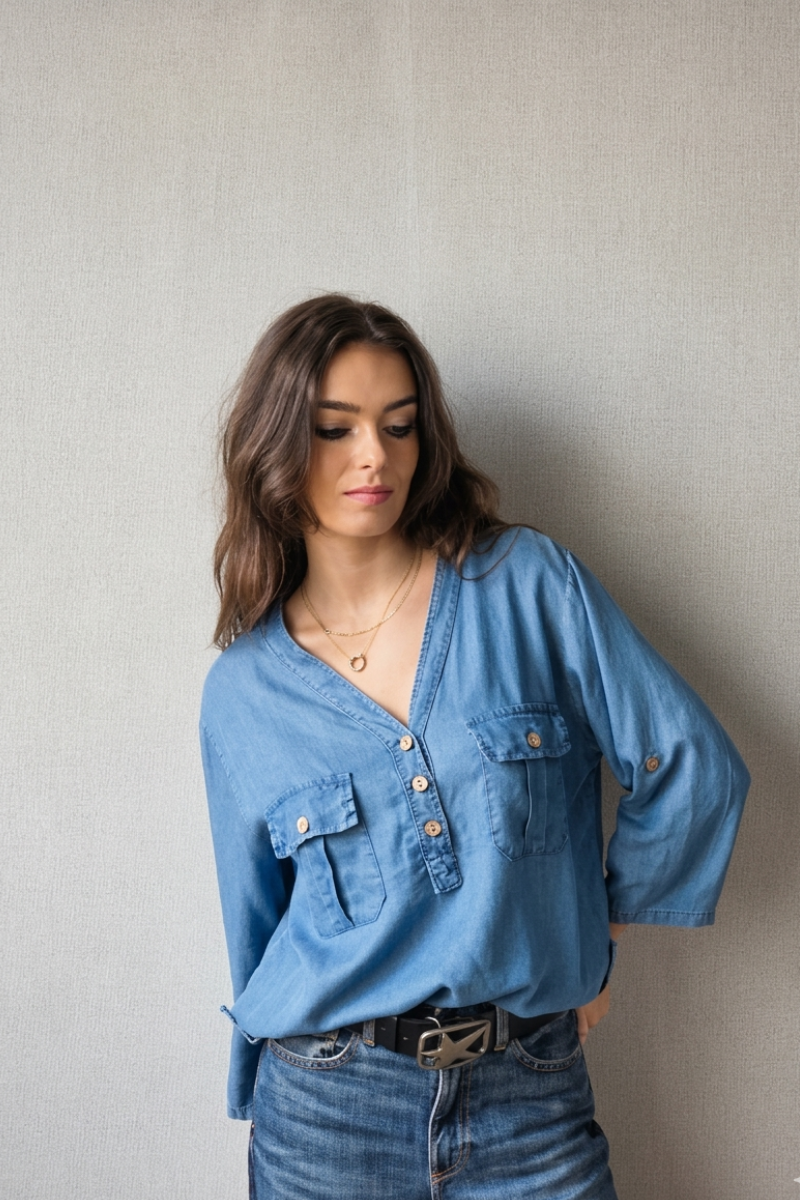 Blusa Denim con Botones y Bolsillos