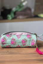 Estuche /neceser pequeño estampado telas Indias verde bonito