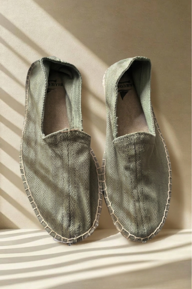 Alpargata de hombre en espiguilla verde bonito. Perfectas para el día a día y ocasiones especiales