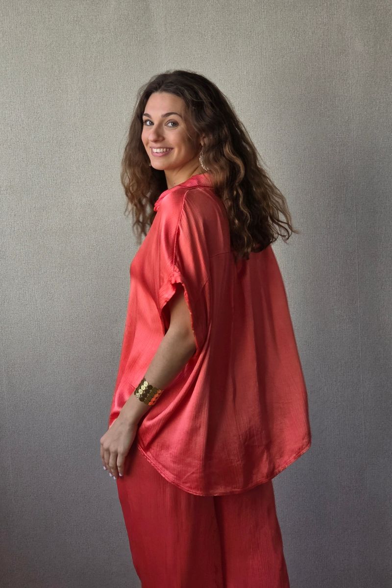 Camisa de raso coral