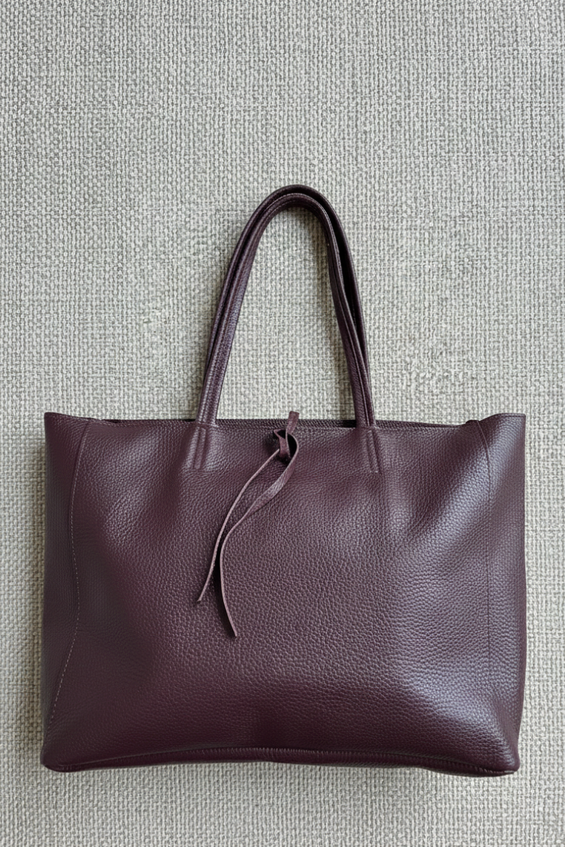 Bolso shopping berenjena con cremallera