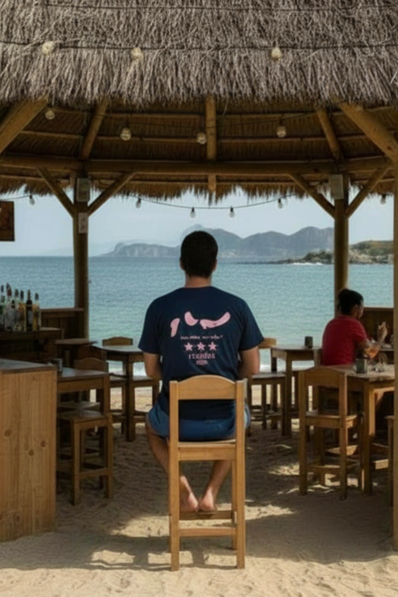 Camiseta de hombre de manga corta 100% algodón, con silueta de las Islas Cíes en colores