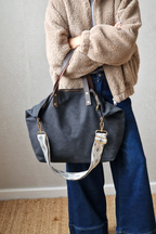 Correa ajustable para bolso de 59 a 114,5 cm con estampado gris