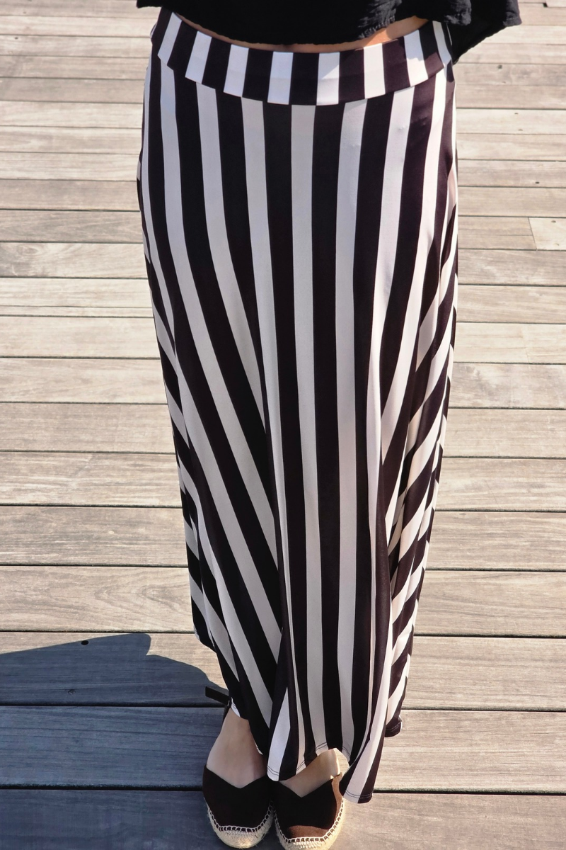Falda Larga de Rayas Negra elástica