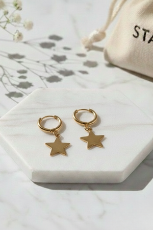 Pendiente de Aro con Estrella