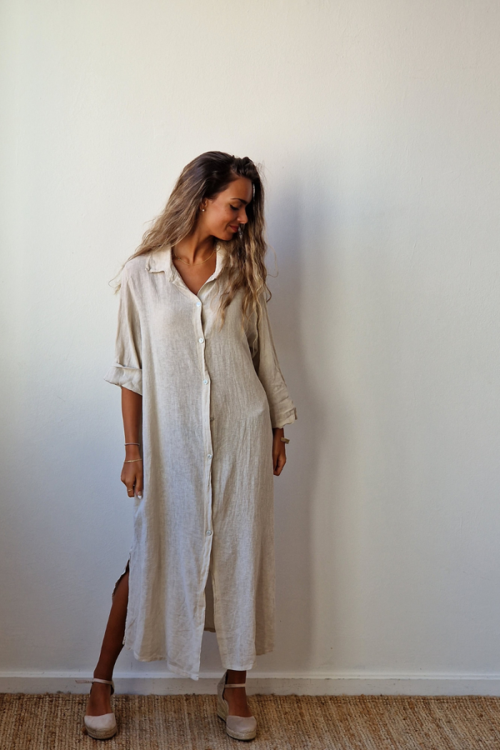 Vestido largo camisero tipo lino beige