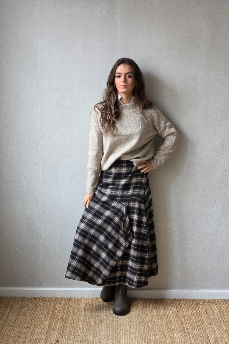 Falda de franela de cuadros escoceses negra