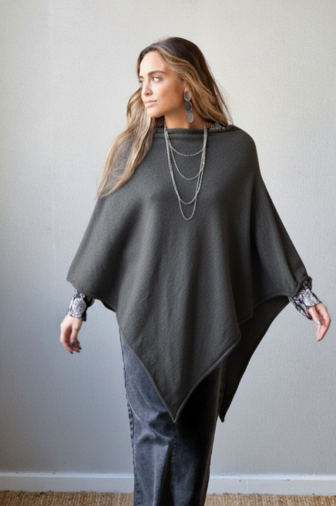 Capa de punto gris oscura